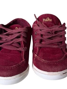 Burgundy Velvet Vintage Nike GTS Baby Shoes Size 9.5/10